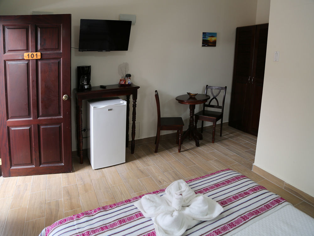 Jans Hotel Caye Caulker Zewnętrze zdjęcie
